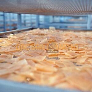 Bánh phồng tôm Năm Căn phơi sào truyền thống